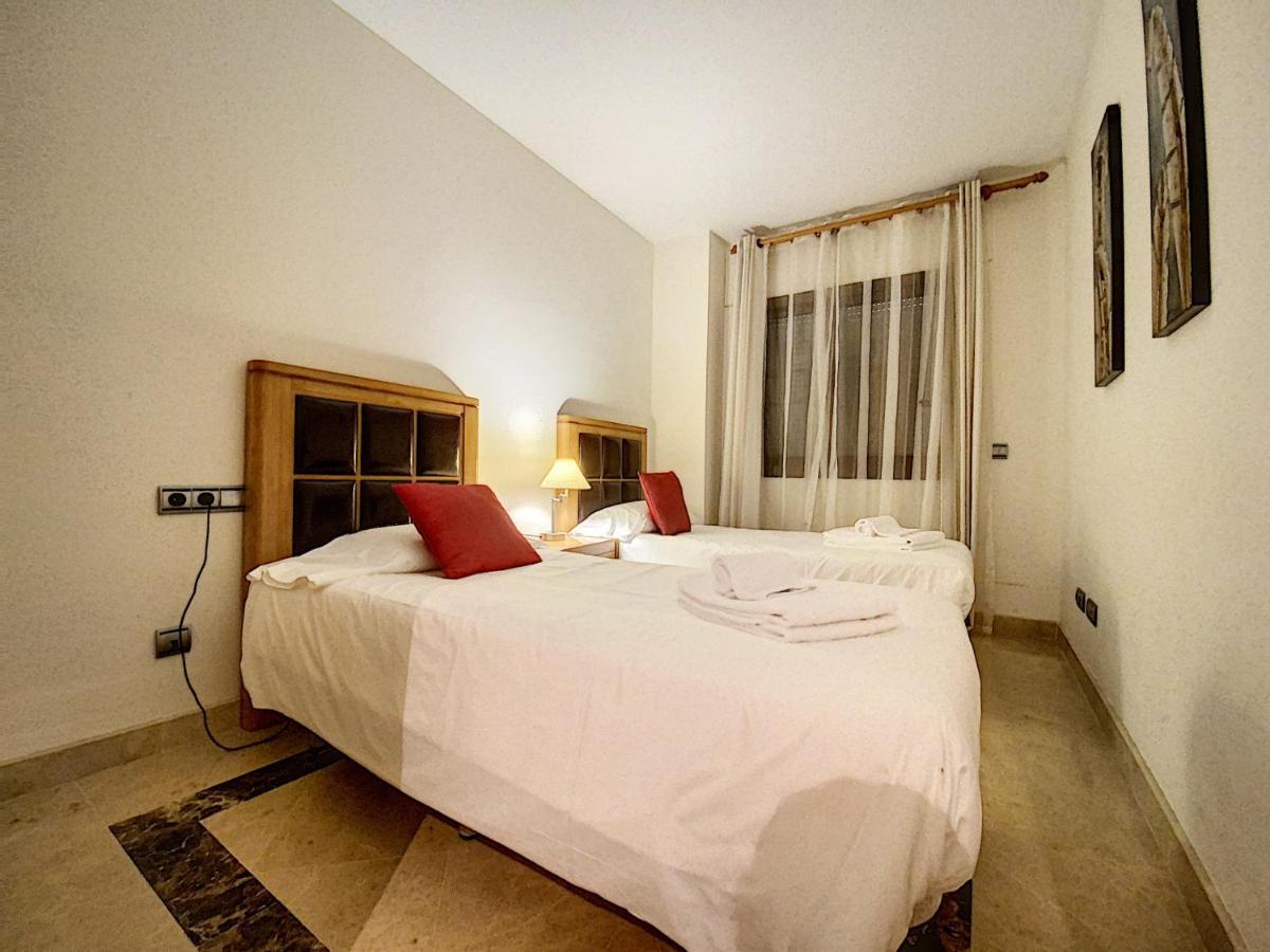 Lovely Apartment With Pool & Sea Views - Marina Del Castillo 2129 Manilva Exterior foto