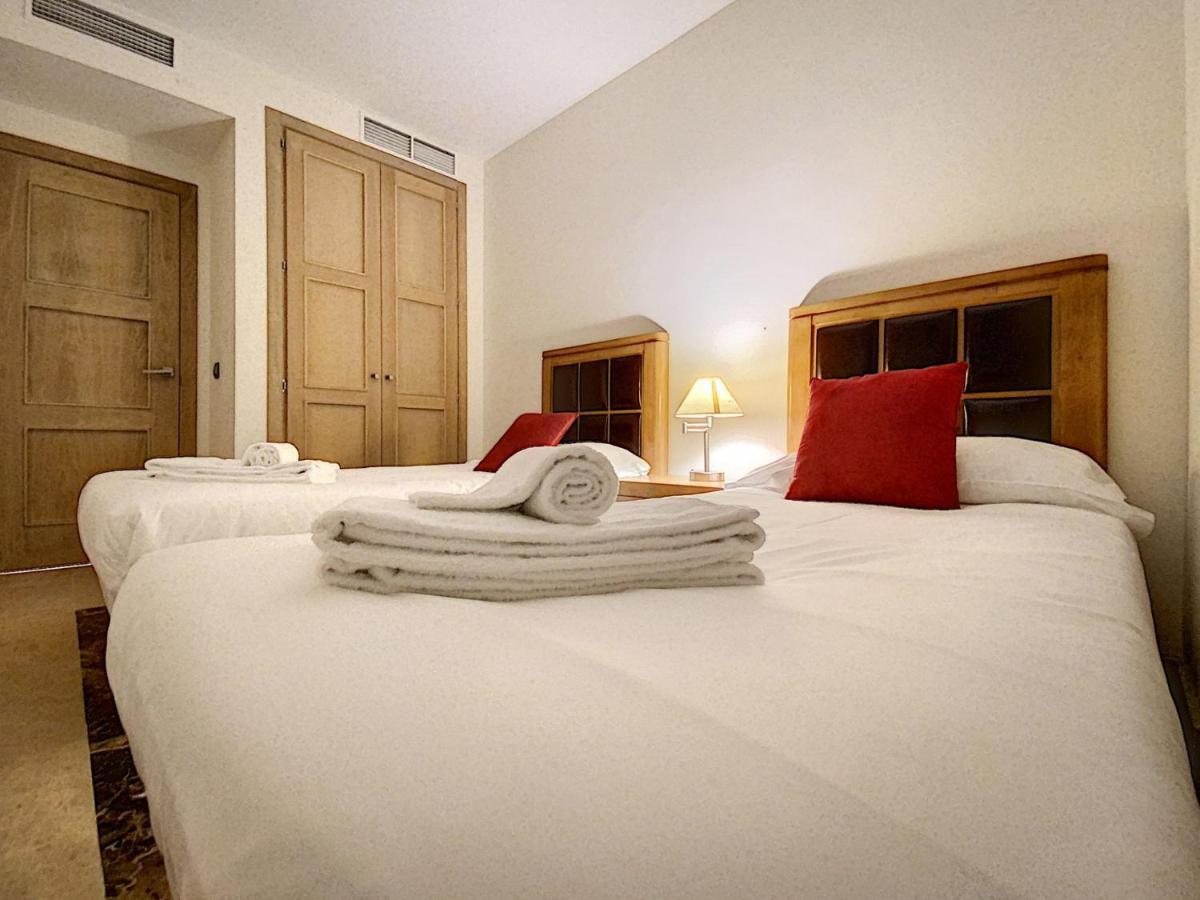 Lovely Apartment With Pool & Sea Views - Marina Del Castillo 2129 Manilva Exterior foto